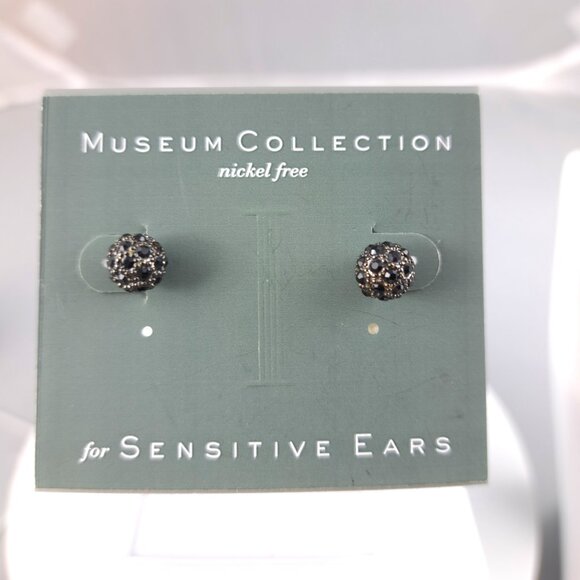 "Museum Collection"  Shiny Black and CZ Stud Earrings - Picture 2 of 2